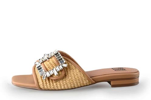 Bibi Lou Slippers in maat 37 Beige | 10% extra korting, Kleding | Dames, Schoenen, Beige, Zo goed als nieuw, Slippers, Verzenden