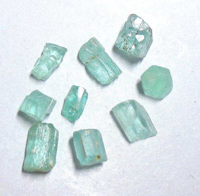 JOLI KRISTALEN VAN SMARAGD 100% NATUURLIJK Kristal- 1.75 g -, Verzamelen, Mineralen en Fossielen