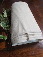 Textiel - 600 cm - 150 cm - Oude stoffen, Antiek en Kunst