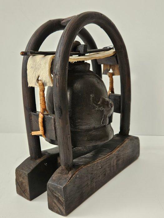 Olifantenbel van Hill Tribe - Rek - Brons - Hout - Bamboe, Antiek en Kunst, Curiosa en Brocante