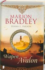 Wapen van Avalon / Avalonserie / 7 9789022555453, Verzenden, Gelezen, Diana L. Paxson