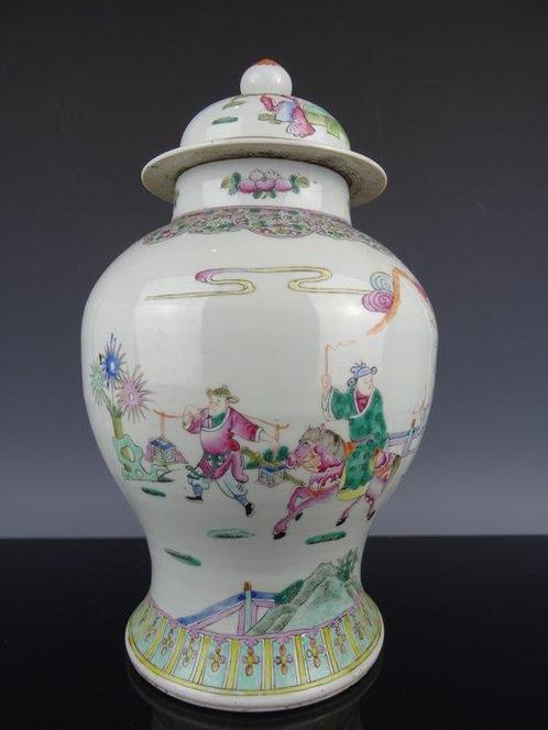 Vaas - Porselein - China - Qing Dynastie (1644-1911), Antiek en Kunst, Antiek | Overige Antiek