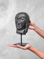 Beeld, NO RESERVE PRICE - C - Javanese Budha Head on a, Antiek en Kunst