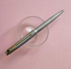Parker - Parker 75 Argent massif 925 ciselé - Plume Or 18, Verzamelen, Pennenverzamelingen, Nieuw