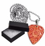 Aluminium plectrum ketting met de afbeelding van roze rozen, Verzamelen, Overige Verzamelen, Ophalen of Verzenden, Nieuw