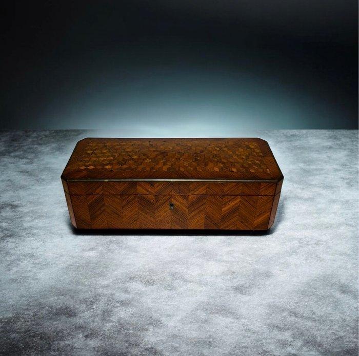 Doos - Tulpenboomhout, Antiek en Kunst, Antiek | Overige Antiek