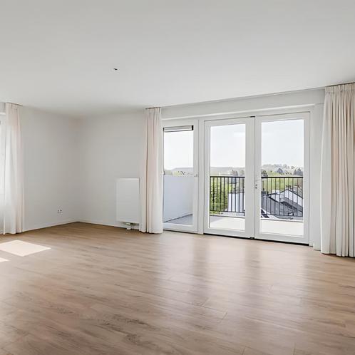 Studio met Balkon gevonden in Den-haag, Huizen en Kamers, Kamers te huur, 20 tot 35 m², Overige regio's