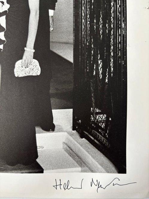 Helmut Newton (1920–2004) - Paris, 1975., Antiek en Kunst, Kunst | Designobjecten