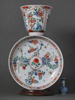 Kangxi (1662-1722) - Kop en schotel - Plum Blossom, Peonies,, Antiek en Kunst