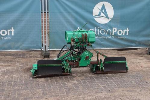 Veiling: Maaier Aanbouw Ransomes Mounted 214 Verticut, Tuin en Terras, Zitmaaiers, Zo goed als nieuw, Ophalen