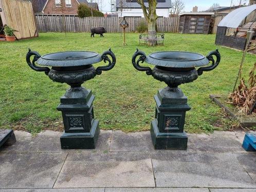 Large Chateau Vases - Iron - Vaas - gietijzer, Antiek en Kunst, Curiosa en Brocante