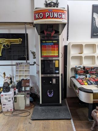 Arcade speelkast Sega KO Punch, bouwjaar 1989 beschikbaar voor biedingen