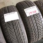 2 x Vredestein Wintrac 4 Xtreme 235-60-17 Winterbanden 6mm, Auto-onderdelen, Banden en Velgen, Gebruikt, 17 inch, 235 mm, Band(en)
