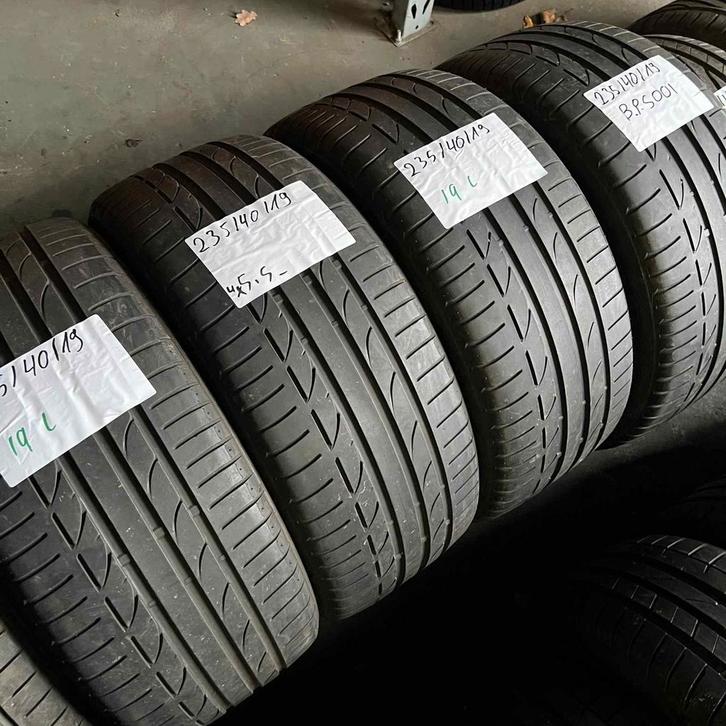 4 x Bridgestone Potenza S001 235-40-19 Zomerbanden 5,5mm, Auto-onderdelen, Banden en Velgen, 19 inch, Zomerbanden, 235 mm, Personenwagen