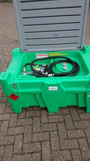 Benzine tank 300 liter mobiele benzinetank met 12 of 230 ..., Zakelijke goederen, Agrarisch | Werktuigen, Verzenden