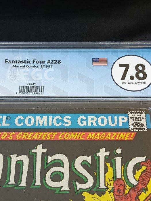 Fantastic Four #228 - EGC 7.8 - Ego-Spawn! - 1 Graded comic, Boeken, Strips | Comics