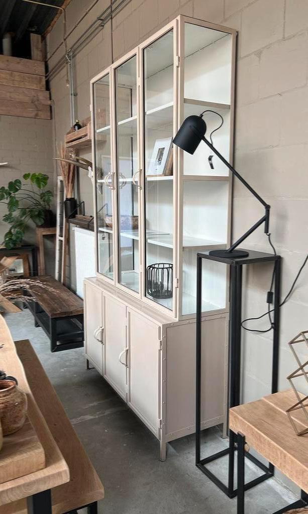 Vitrinekast staal hoog buffetkast glas dressoir 10% korting, Huis en Inrichting, Kasten | Vitrinekasten, 25 tot 50 cm, Met deur(en)