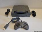 Sega Saturn - Grey Console + Controller - JAP, Spelcomputers en Games, Spelcomputers | Sega, Verzenden, Gebruikt