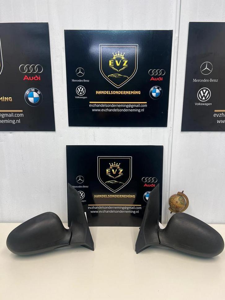 Ford Ka buitenspiegel rechts en links bj.2009 artnr.024813, Auto-onderdelen, Spiegels, Gebruikt, Ford