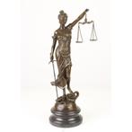 EEN BRONZEN BEELD VAN VROUW JUSTITIE (Beeldjes - Decoratie), Antiek en Kunst, Kunst | Beelden en Houtsnijwerken, Verzenden