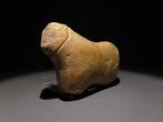 Midden-Oosten Steen Bovid figuur. 3e millennium v.Chr..