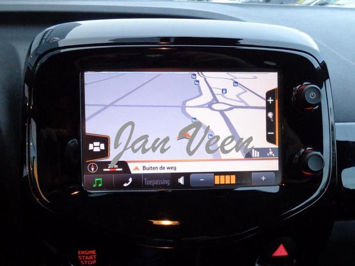 Peugeot 108 X-Nav Navigatie-Update 2024/25 EU Micro SD-card, Computers en Software, Navigatiesoftware, Heel Europa, Update, Nieuw