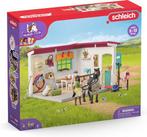 Schleich HORSE CLUB Zadelkamer- Beweegbaar Figuurtje - Afnee, Verzenden, Nieuw