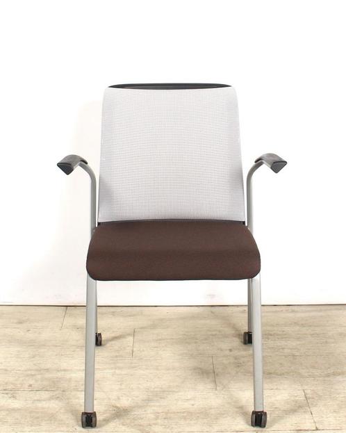 Steelcase Eastside, verrijdbare en stapelbare vergadersto..., Huis en Inrichting, Stoelen, Nieuw, Ophalen of Verzenden