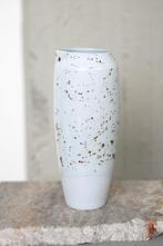 Ignorance is Bliss - Agne Kucerenkaite - Karaf - Porselein