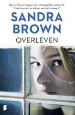 Overleven 9789022594384 Sandra Brown, Verzenden, Zo goed als nieuw, Sandra Brown