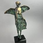 J. Zak (XX-XXI) - The Angel -SHe - bronze.
