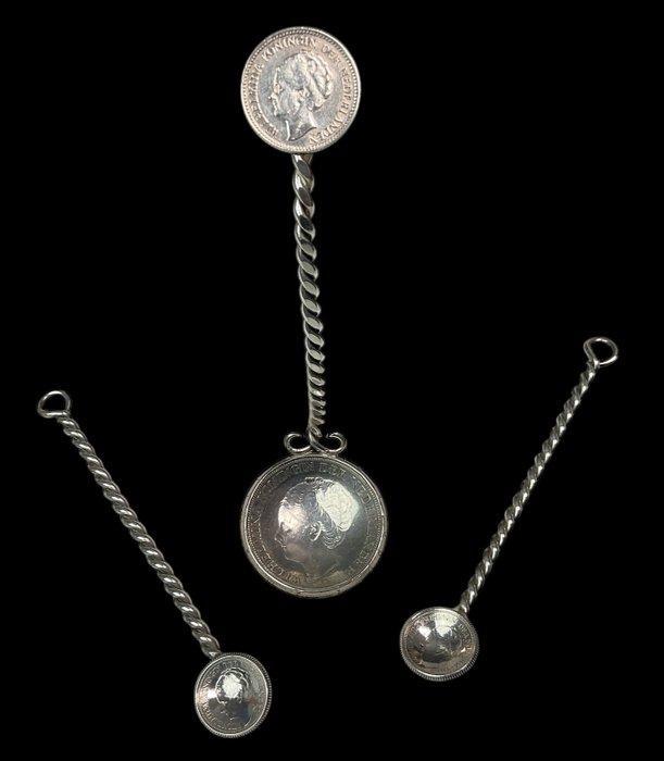 Lepel - Zilver - Drie muntlepels, Antiek en Kunst, Antiek | Goud en Zilver