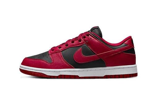 Nike Dunk Low Next Nature Dark Beetroot - maat 41 (Sneakers), Kleding | Dames, Schoenen, Sneakers of Gympen, Nieuw, Verzenden