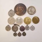 Prachtige partij religieuze medailles. (15) - brons,