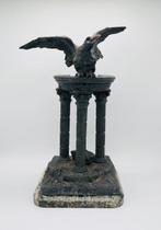 sculptuur, Grand tour ruin with crow - 36.5 cm -, Antiek en Kunst