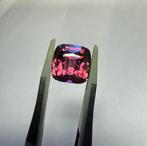 1 pcs Paars, Rood Spinel - 8.26 ct - nternational Colored, Nieuw