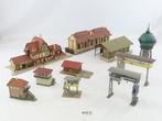 o.a. Faller H0 - Modeltreingebouwen (10) - Station, goederen, Nieuw
