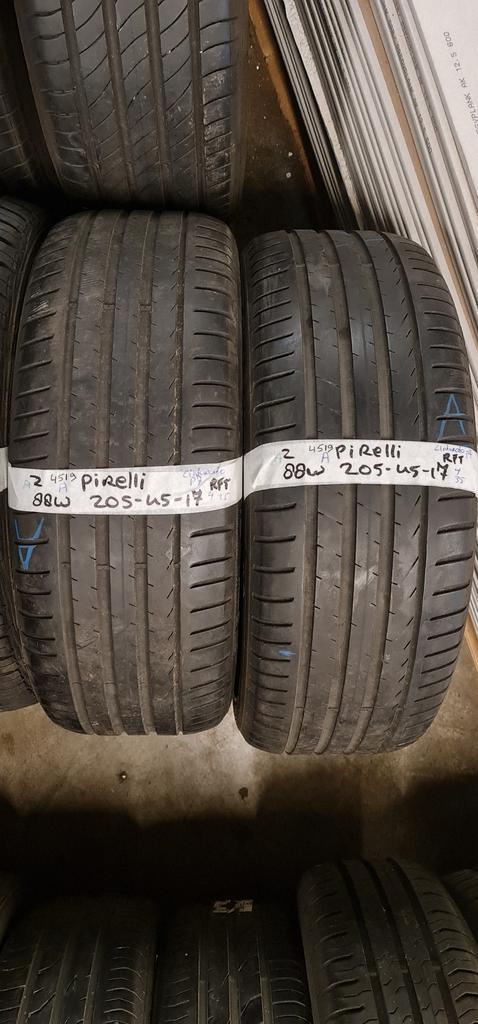 2x 205-45-17 Pirelli RFT Zomer 4mm €25 Per Band 205 45 17, Auto-onderdelen, Banden en Velgen, 17 inch, Zomerbanden, 205 mm, Personenwagen