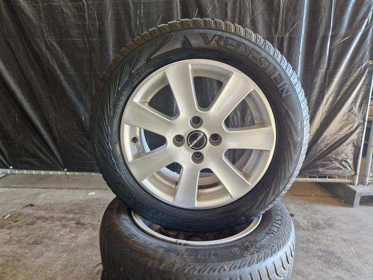 Renault Clio velgen met winterbanden, Auto-onderdelen, Banden en Velgen, 15 inch, Winterbanden, 195 mm, Personenwagen, Gebruikt