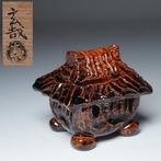 Japanse Raku-keramiek Kuzuya wierookhouder – Ame glazuur,, Antiek en Kunst