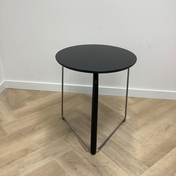 Design Thonet bijzettafel, (hxbxd) 64x55x55cm, donker bruin, Huis en Inrichting, Tafelonderdelen, Gebruikt, Metaal, Ophalen of Verzenden