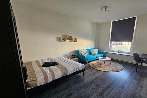 Studio Kanaalstraat in Utrecht, Huizen en Kamers, Kamers te huur, 20 tot 35 m², Utrecht