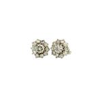 Witgouden entourage oorstekers met diamant 18 krt