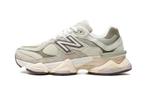 New Balance 9060 Olivine - maat 42.5 (Sneakers, Schoenen), Verzenden, New Balance, Nieuw, Sneakers of Gympen
