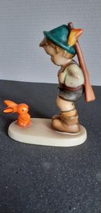 Goebel - Beeldje - ZEER OUDE HUMMEL Nr 6/0 - Porselein