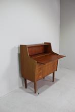 Vintage secretaire, bureau, wandkast Deens Design, Zo goed als nieuw