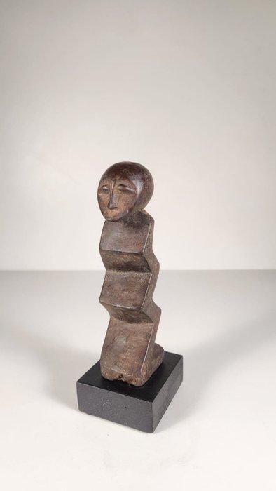 Standbeeld en hout - Luba - Congo RDC (Zonder Minimumprijs), Antiek en Kunst, Kunst | Niet-Westerse kunst