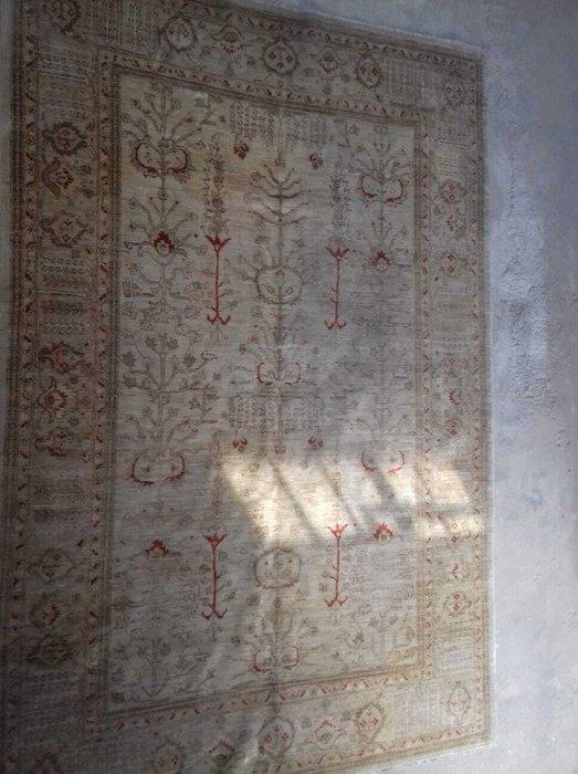 Vloerkleed - 271 cm - 185 cm, Huis en Inrichting, Stoffering | Tapijten en Kleden