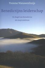 9789025901646 Benedictijns leiderschap | Tweedehands, Verzenden, Zo goed als nieuw, Yvonne Nieuwenhuijs