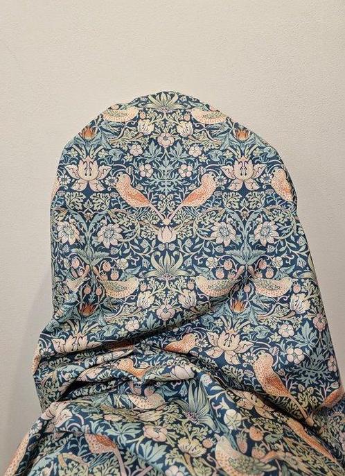 Stof William Morris Engels Strawberry Thief - 300x280cm -, Antiek en Kunst, Antiek | Kleden en Textiel